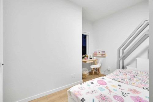 88 Magnolia Crescent Se, Calgary, AB - Indoor Photo Showing Bedroom