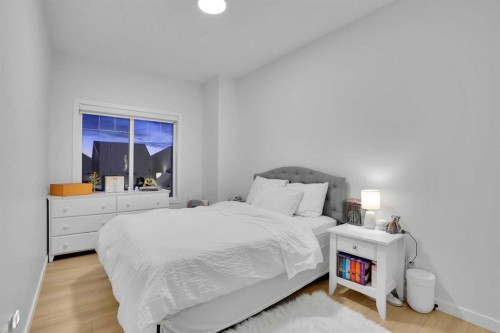 88 Magnolia Crescent Se, Calgary, AB - Indoor Photo Showing Bedroom