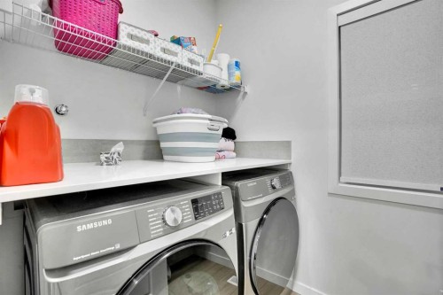 88 Magnolia Crescent Se, Calgary, AB - Indoor Photo Showing Laundry Room