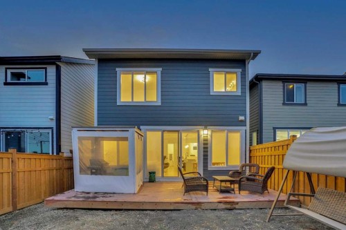 88 Magnolia Crescent Se, Calgary, AB - Outdoor With Exterior