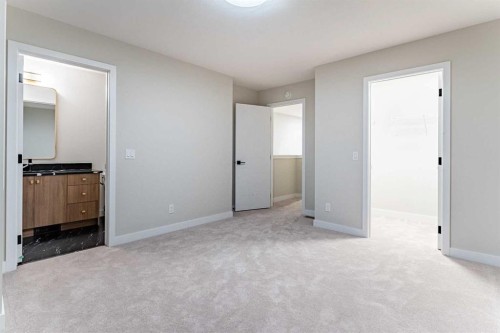 172 Cobblestone Gate Sw, Airdrie, AB - Indoor Photo Showing Other Room