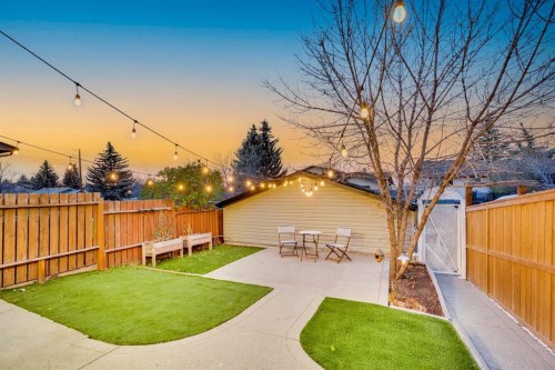 1038 Berkley Drive Nw, Calgary, AB - Outdoor