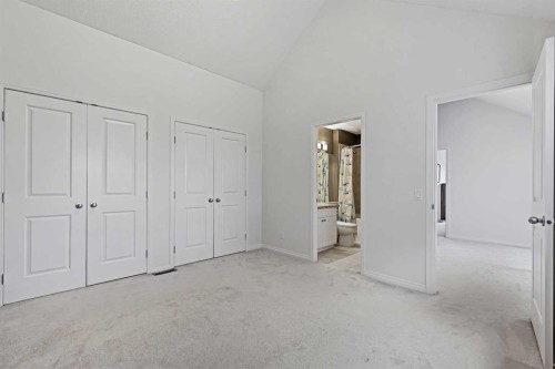 1-5616 14 Avenue Sw, Calgary, AB - Indoor