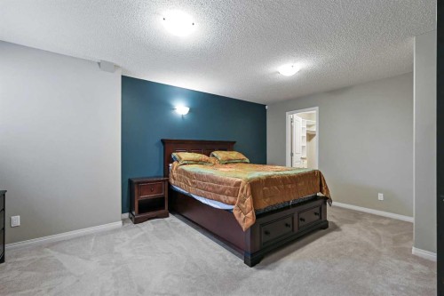 1-5616 14 Avenue Sw, Calgary, AB - Indoor Photo Showing Bedroom