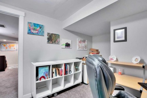 103 Castlebury Way Ne, Calgary, AB - Indoor