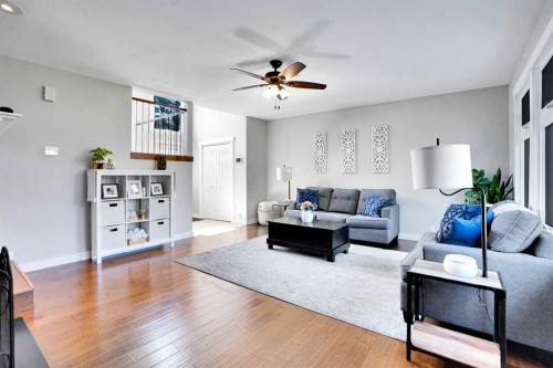 103 Castlebury Way Ne, Calgary, AB - Indoor Photo Showing Living Room