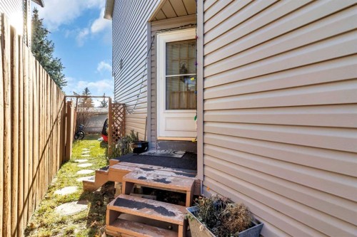 43 Martindale Court Ne, Calgary, AB - Outdoor With Exterior