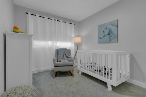 39 Midpark Close Se, Calgary, AB - Indoor Photo Showing Bedroom