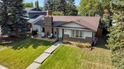39 Midpark Close Se, Calgary, AB - Outdoor