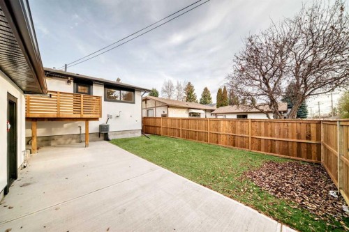 959 Lake Arrow Way Se, Calgary, AB - Outdoor