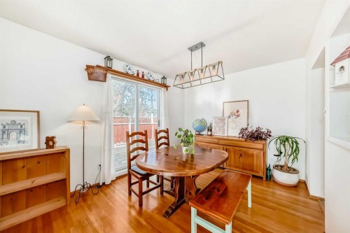 4508 Vandergrift Crescent Nw, Calgary, AB - Indoor Photo Showing Dining Room