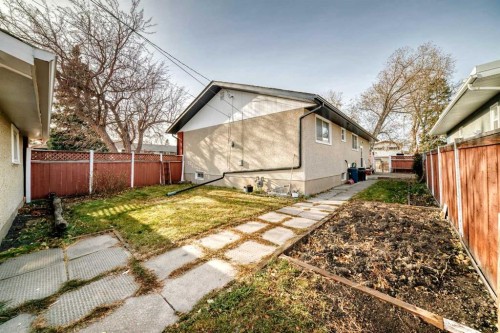 4508 Vandergrift Crescent Nw, Calgary, AB - Outdoor With Exterior