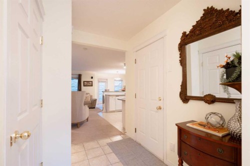 24 Hidden Creek Rise Nw, Calgary, AB - Indoor Photo Showing Other Room