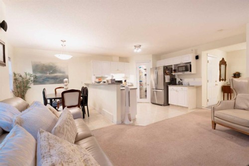 24 Hidden Creek Rise Nw, Calgary, AB - Indoor