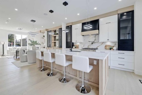 3110 14 Avenue Sw, Calgary, AB - Indoor Photo Showing Kitchen With Upgraded Kitchen