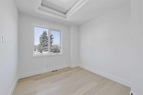 3110 14 Avenue Sw, Calgary, AB - Indoor Photo Showing Other Room