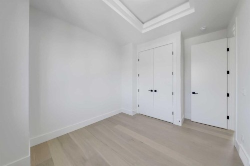 3110 14 Avenue Sw, Calgary, AB - Indoor Photo Showing Other Room