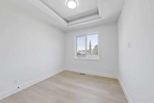 3110 14 Avenue Sw, Calgary, AB - Indoor Photo Showing Other Room