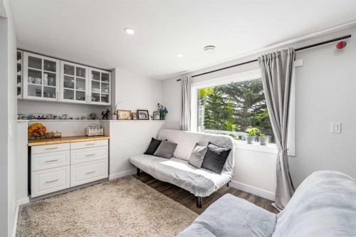 648 Scimitar Bay Nw, Calgary, AB - Indoor