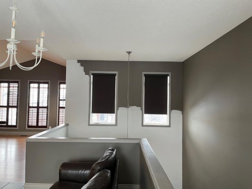 79 Prestwick Street Se, Calgary, AB - Indoor Photo Showing Other Room