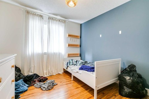 79 Prestwick Street Se, Calgary, AB - Indoor Photo Showing Bedroom