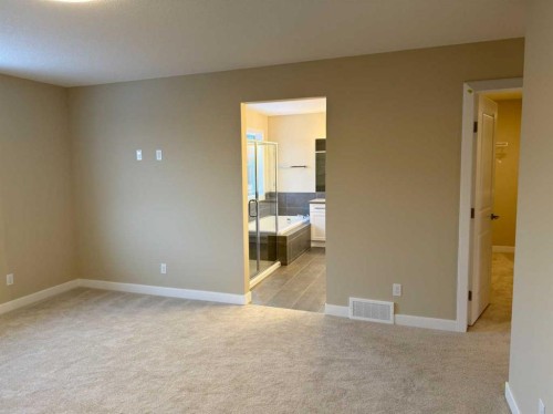 63 Sunrise Heath, Cochrane, AB 