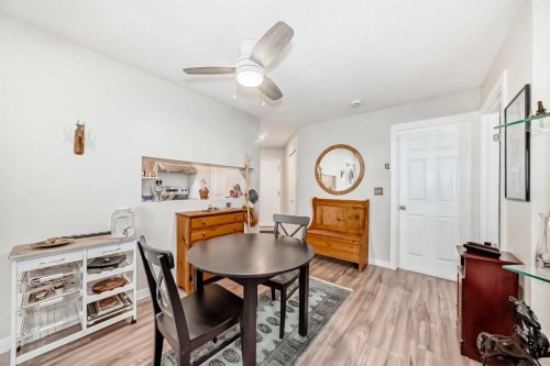 409-10 Dover Point Se, Calgary, AB - Indoor Photo Showing Dining Room