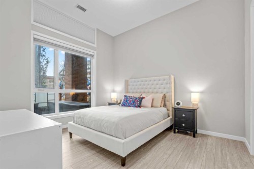 124 Mahogany Centre Se, Calgary, AB - Indoor Photo Showing Bedroom