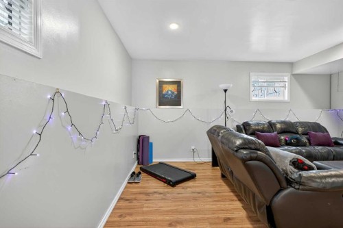 20 Martinview Road Ne, Calgary, AB - Indoor Photo Showing Other Room