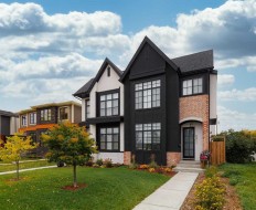 2811 25A Street SW Calgary, AB T3E 1Z5