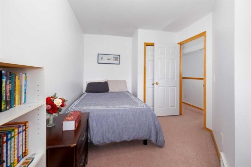 13-204 Strathaven Drive, Strathmore, AB - Indoor Photo Showing Other Room