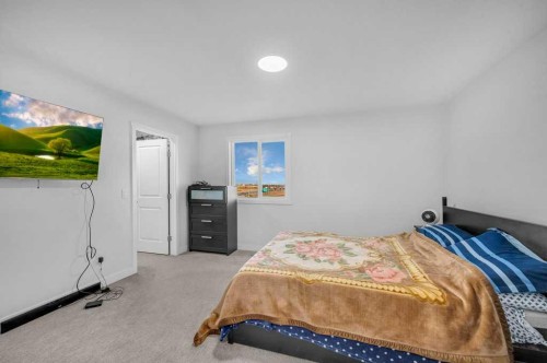 214 Corner Meadows Square, Calgary, AB - Indoor Photo Showing Bedroom