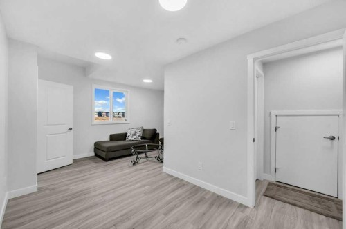 214 Corner Meadows Square, Calgary, AB - Indoor Photo Showing Other Room
