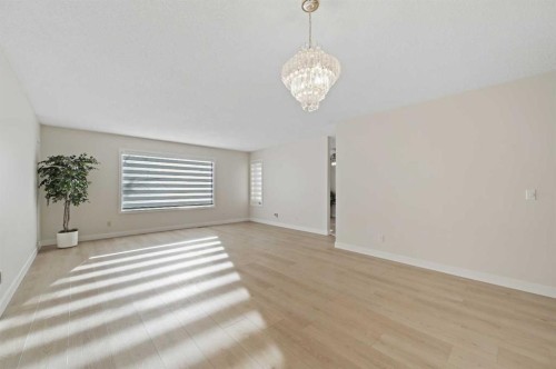 22 Sandarac Circle Nw, Calgary, AB - Indoor Photo Showing Other Room