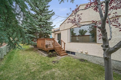 22 Sandarac Circle Nw, Calgary, AB - Outdoor With Deck Patio Veranda