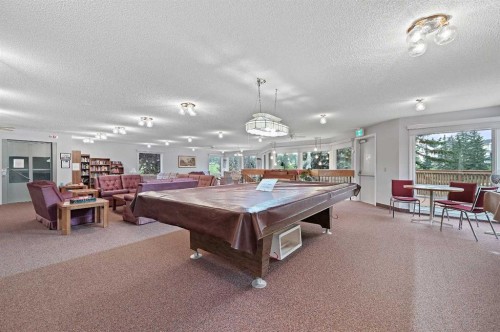 22 Sandarac Circle Nw, Calgary, AB - Indoor Photo Showing Other Room