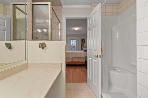 6-1220 Prominence Way Sw, Calgary, AB - Indoor Photo Showing Bathroom