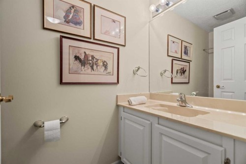 6-1220 Prominence Way Sw, Calgary, AB - Indoor Photo Showing Bathroom
