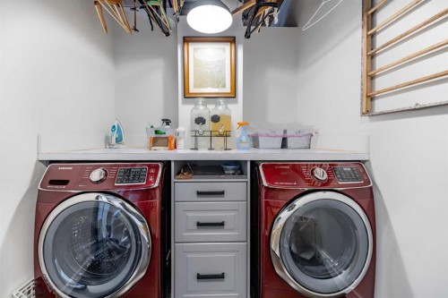 505-535 10 Avenue Sw, Calgary, AB - Indoor Photo Showing Laundry Room