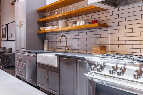 505-535 10 Avenue Sw, Calgary, AB - Indoor Photo Showing Kitchen