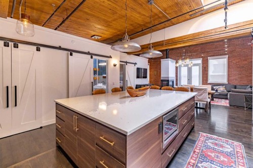 505-535 10 Avenue Sw, Calgary, AB - Indoor Photo Showing Kitchen