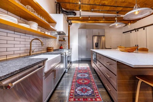 505-535 10 Avenue Sw, Calgary, AB - Indoor Photo Showing Kitchen