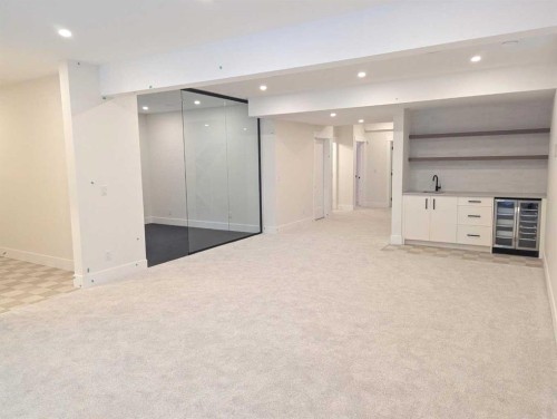 320 15 Street Nw, Calgary, AB - Indoor