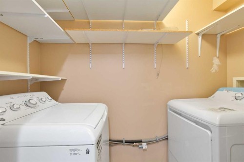 1212-604 8 Street Sw, Airdrie, AB - Indoor Photo Showing Laundry Room