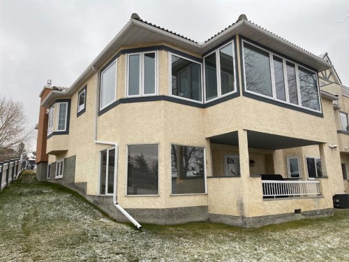 2 Richelieu Court Sw, Calgary, AB - Outdoor