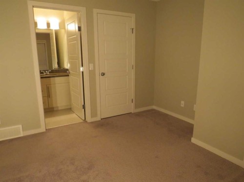 309 Evansridge Park Nw, Calgary, AB - Indoor Photo Showing Other Room