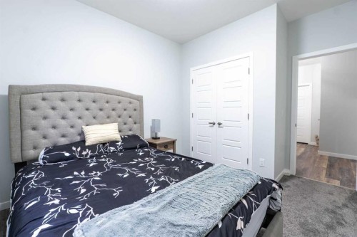 1153 Chinook Gate Bay Sw, Airdrie, AB - Indoor Photo Showing Bedroom