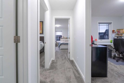1153 Chinook Gate Bay Sw, Airdrie, AB - Indoor
