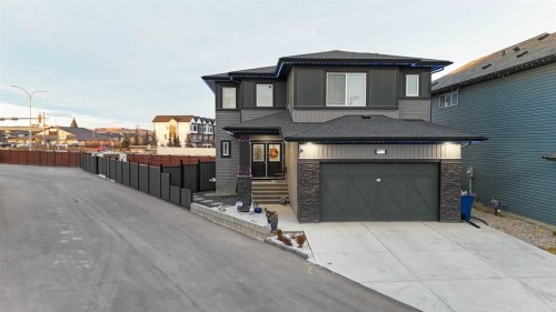 1153 Chinook Gate Bay Sw, Airdrie, AB - Outdoor
