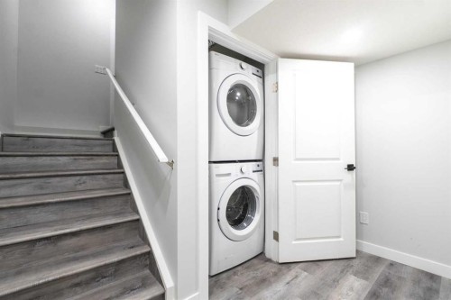 1153 Chinook Gate Bay Sw, Airdrie, AB - Indoor Photo Showing Laundry Room